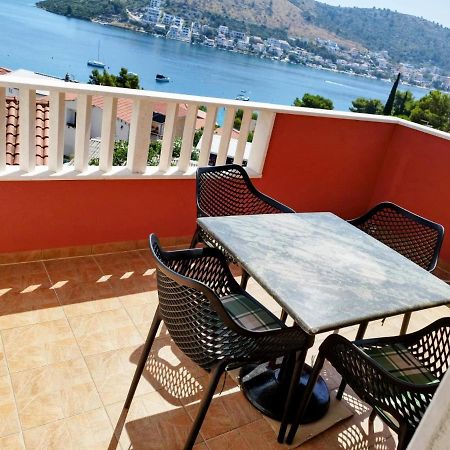 Apartments Mira Rogoznica  Εξωτερικό φωτογραφία